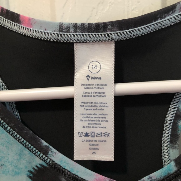 IVIVVA tank top - Picture 2 of 6